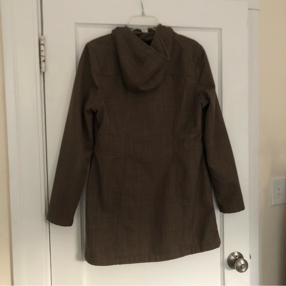 L.L. Bean Water Resistant Fleece Lined Shell - Picture 6 of 6